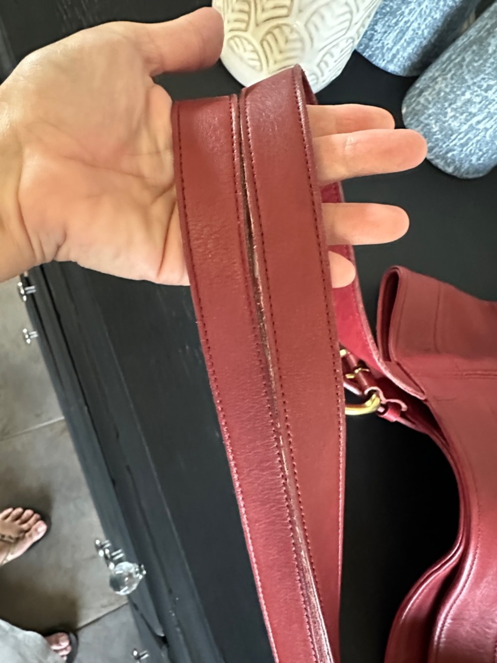 Coach Vintage Red All Leather Large Duffle #4082 with goldtone hardware - Picture 12 of 13